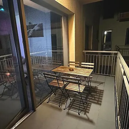 Kaskady, Ξενοδοχείο